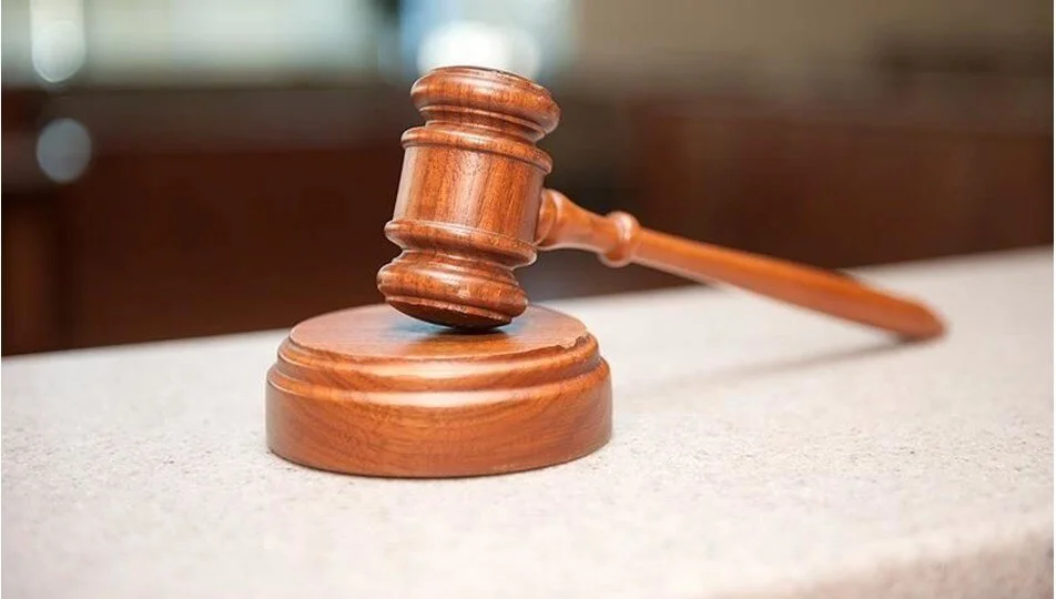 Sanıktan borç para isteyen hakim meslekte kalmamalıdır